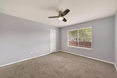 10202 Forum Park Dr #14, Houston, TX 77036 - Photo 11