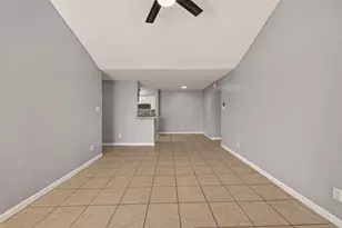 10202 Forum Park Dr, Houston, TX 77036 - Photo 25