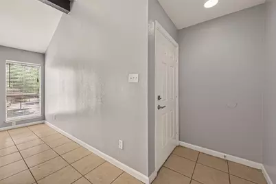 10202 Forum Park Dr #14, Houston, TX 77036 - Photo 27