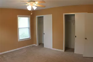 808 E Tom Green St, Brenham, TX 77833 - Photo 11