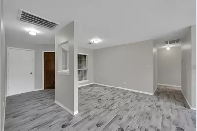 9111 Walnut Glen Drive, Houston, TX 77064 - Photo 5