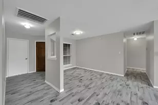 9111 Walnut Glen Dr, Houston, TX 77064 - Photo 5