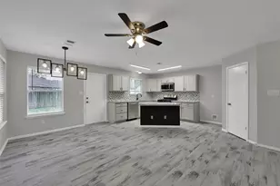 9111 Walnut Glen Dr, Houston, TX 77064 - Photo 15