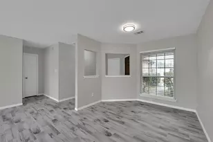 9111 Walnut Glen Dr, Houston, TX 77064 - Photo 7