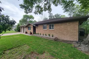 5846 Ettrick Dr, Houston, TX 77035 - Photo 39