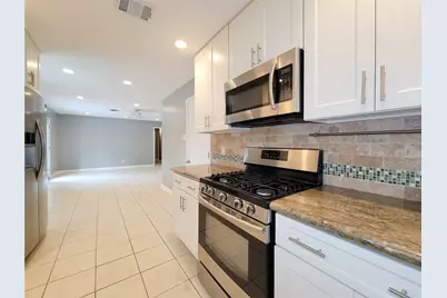 5846 Ettrick Drive, Houston, TX 77035 - Photo 5