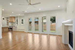 826 Ralfallen St, Houston, TX 77008 - Photo 17