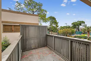 880 Tully Rd, Houston, TX 77079 - Photo 25