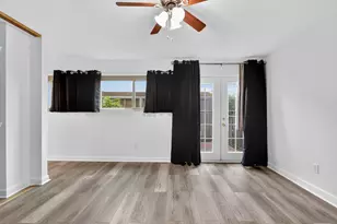 880 Tully Rd, Houston, TX 77079 - Photo 13