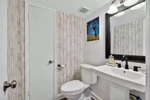 880 Tully Rd, Houston, TX 77079 - Photo 23