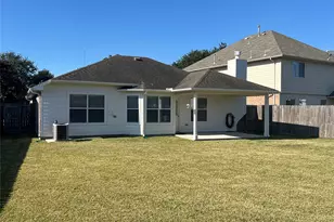 4023 Bentwood Cir, Dickinson, TX 77539 - Photo 13