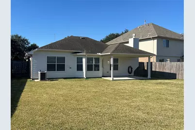 4023 Bentwood Circle, Dickinson, TX 77539 - Photo 13