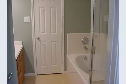 4023 Bentwood Circle, Dickinson, TX 77539 - Photo 11