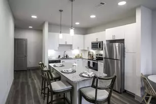 13958 Cottingham St, Houston, TX 77048 - Photo 5