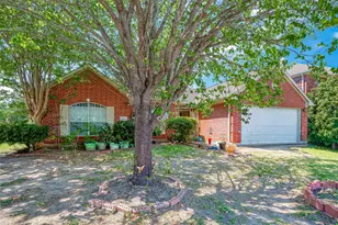 8918 Rustling Leaves Rd, Houston, TX 77083 - Photo 3