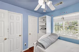 8918 Rustling Leaves Rd, Houston, TX 77083 - Photo 33