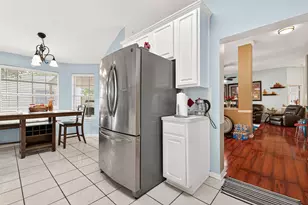 8918 Rustling Leaves Rd, Houston, TX 77083 - Photo 23