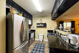 418 Garland Dr, Lake Jackson, TX 77566 - Photo 9