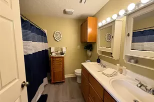 418 Garland Dr, Lake Jackson, TX 77566 - Photo 11