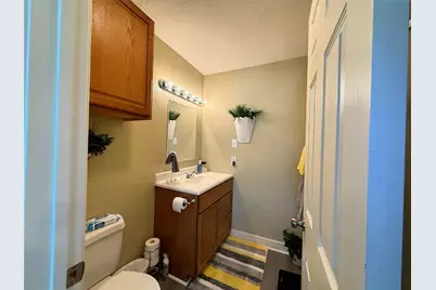 418 Garland Drive #120, Lake Jackson, TX 77566 - Photo 5