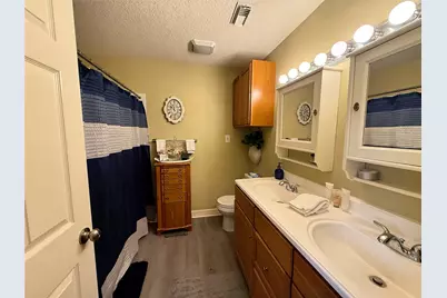 418 Garland Drive #120, Lake Jackson, TX 77566 - Photo 11