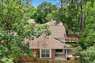 2 Troll Woods Ct, The Woodlands, TX 77384 - Photo 35