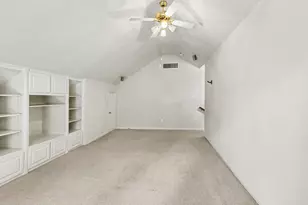 2 Troll Woods Ct, The Woodlands, TX 77384 - Photo 23