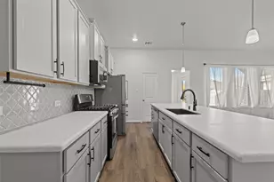 4901 Finns Lndg St, League City, TX 77573 - Photo 9