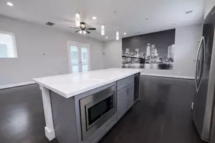 10806 Warwana Rd, Houston, TX 77043 - Photo 11