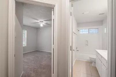 95 E Whistlers Bend Circle, The Woodlands, TX 77384 - Photo 19