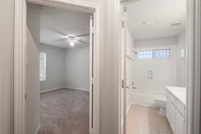 95 E Whistlers Bend Circle, The Woodlands, TX 77384 - Photo 19
