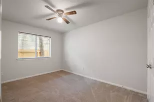 95 E Whistlers Bend Cir, The Woodlands, TX 77384 - Photo 23