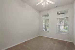 95 E Whistlers Bend Cir, The Woodlands, TX 77384 - Photo 17