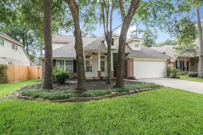 95 E Whistlers Bend Circle, The Woodlands, TX 77384 - Photo 3