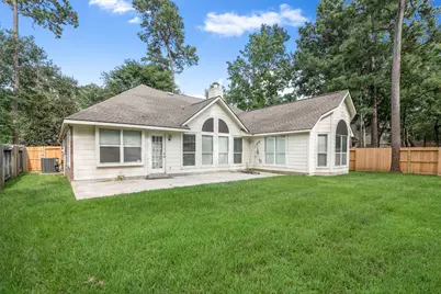 95 E Whistlers Bend Circle, The Woodlands, TX 77384 - Photo 35