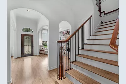 5411 Aspen Street, Houston, TX 77081 - Photo 9