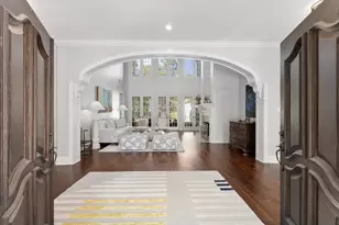 10401 Treeridge Pl, The Woodlands, TX 77380 - Photo 5