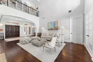 10401 Treeridge Pl, The Woodlands, TX 77380 - Photo 9