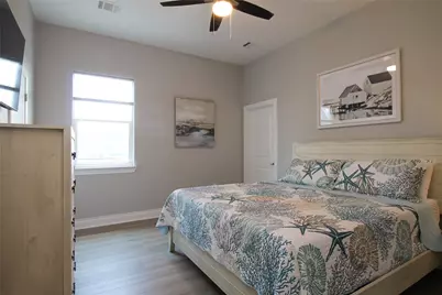 13019 Buccaneer Parkway, Freeport, TX 77541 - Photo 23