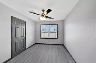 4406 Edison St, Houston, TX 77009 - Photo 17