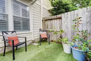1237 W 17th St, Houston, TX 77008 - Photo 17