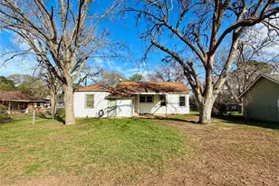 1104 Marie St, Brenham, TX 77833 - Photo 21