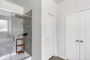 229 Rd 66111, Dayton, TX 77535 - Photo 23