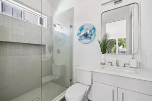 727 W 21st St, Houston, TX 77008 - Photo 5