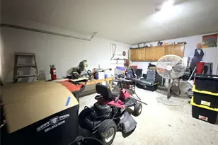 3922 Vauxhall Dr S, Houston, TX 77047 - Photo 9