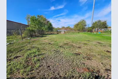 5919 N Wayside Drive, Houston, TX 77028 - Photo 3