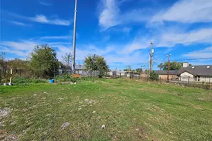 5919 N Wayside Dr, Houston, TX 77028 - Photo 5