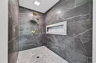 1202 Briar Bayou Dr, Houston, TX 77077 - Photo 25