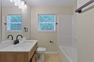 102 S 5th St, Alvin, TX 77511 - Photo 5