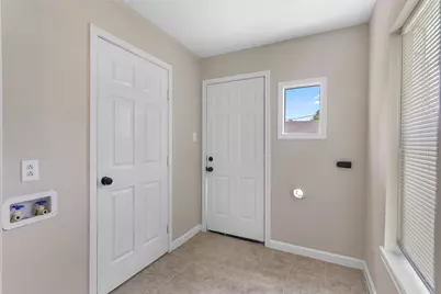 102 S 5th Street, Alvin, TX 77511 - Photo 7